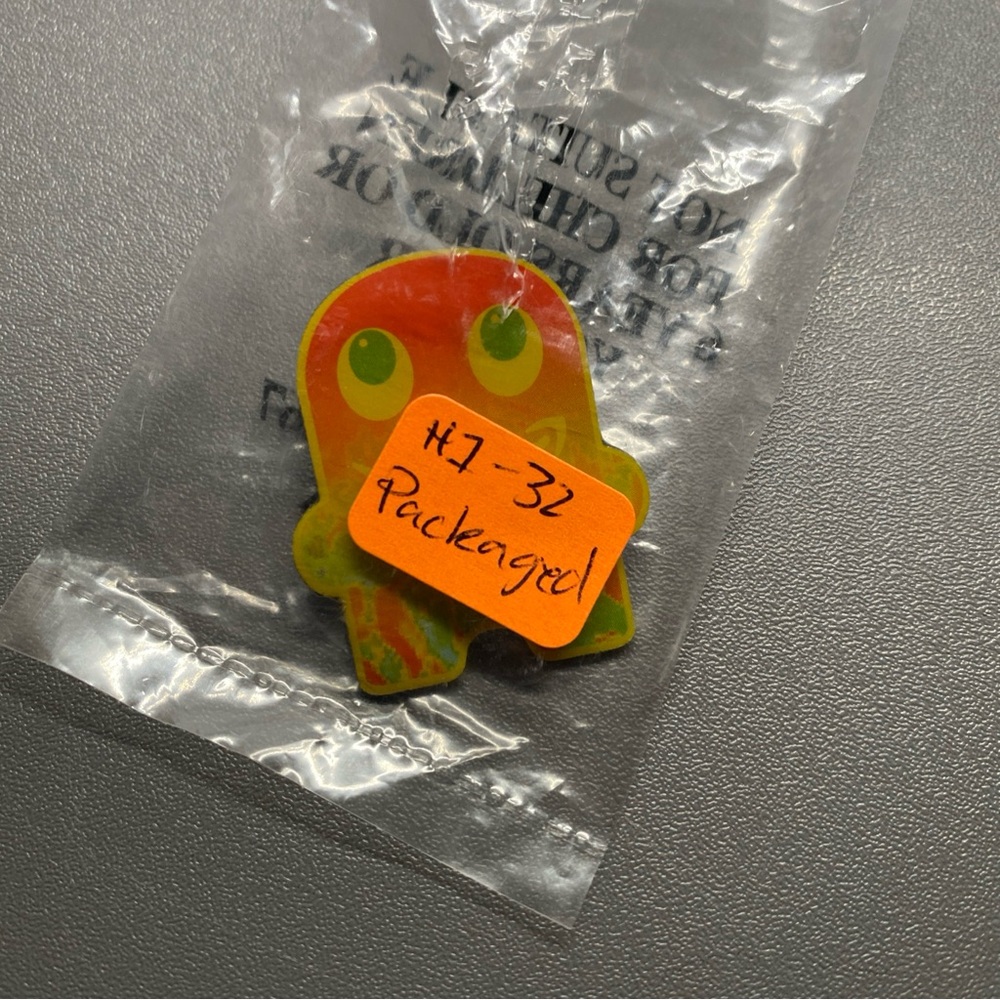 Amazon Employee Peccy Pin Infrared Colorful Worker Work Collectible Collection - Picture 6 of 6